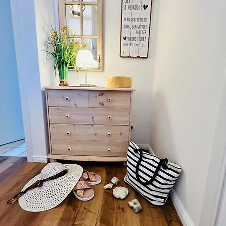 Seelund - Meeresrauschen Lauschen - Ruhiges Sonniges Apartment Mit Garten Und Terrasse Nahe Strand Und Ostsee Schönhagen エクステリア 写真