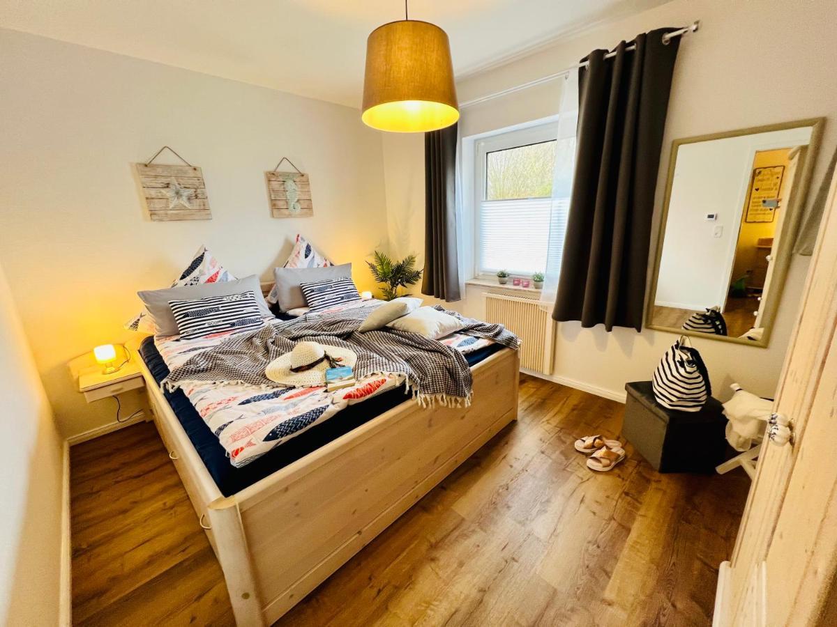 Seelund - Meeresrauschen Lauschen - Ruhiges Sonniges Apartment Mit Garten Und Terrasse Nahe Strand Und Ostsee Schönhagen エクステリア 写真