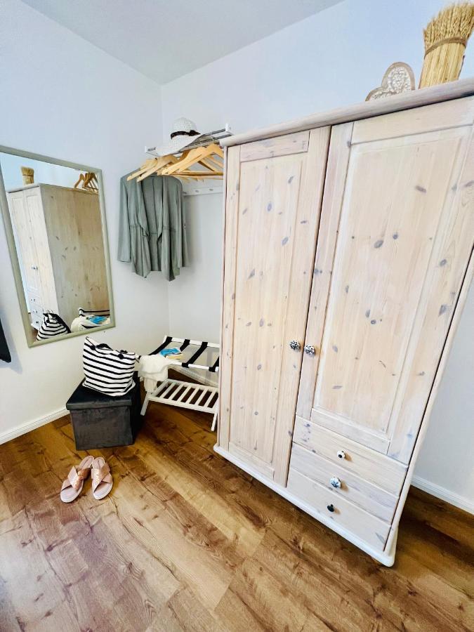 Seelund - Meeresrauschen Lauschen - Ruhiges Sonniges Apartment Mit Garten Und Terrasse Nahe Strand Und Ostsee Schönhagen エクステリア 写真