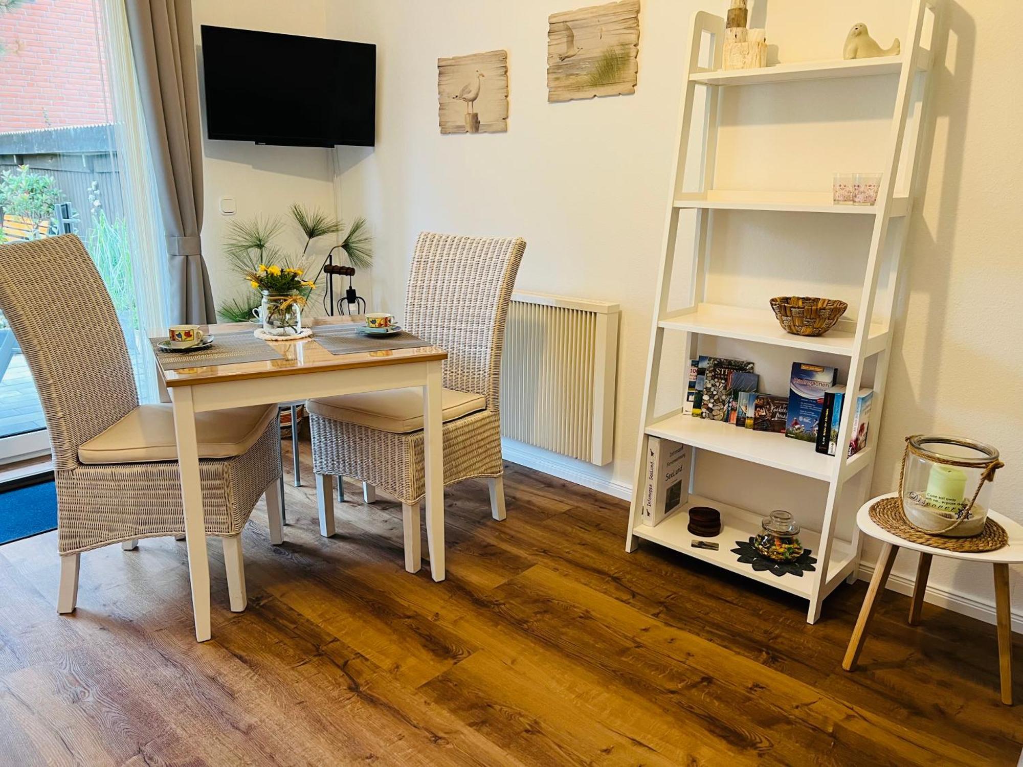 Seelund - Meeresrauschen Lauschen - Ruhiges Sonniges Apartment Mit Garten Und Terrasse Nahe Strand Und Ostsee Schönhagen エクステリア 写真